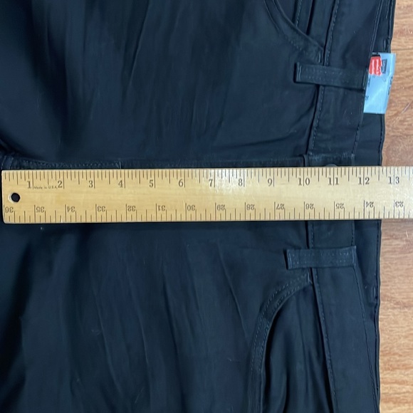 Levi’s 511 NWT Irregular Black Slim Fit Size 38 x 30 Tapered Leg Five Pockets - Picture 9 of 16